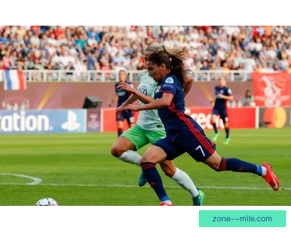 巴查里昂女足左路助攻王闪耀绿茵犀利突破与精准传中引领球队冲锋