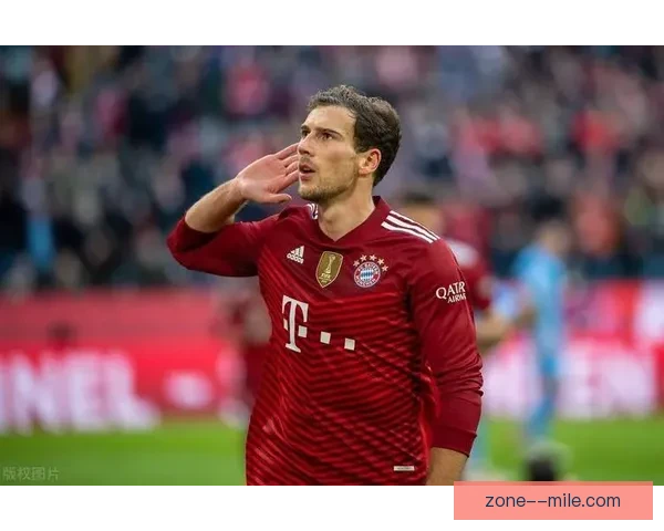 格雷茨卡德在德甲主场远射世界波精彩破门瞬间回顾